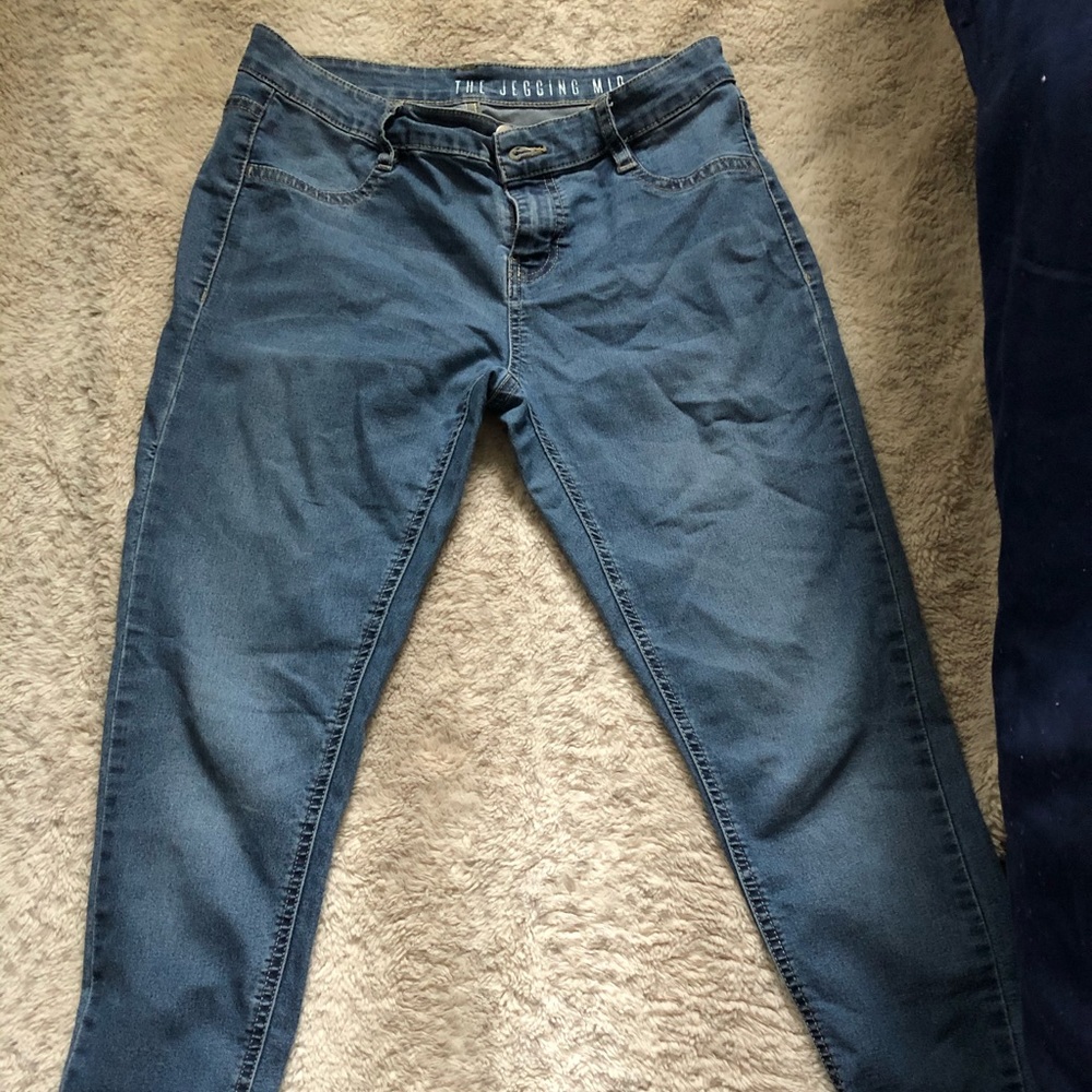 Mid rise jeans